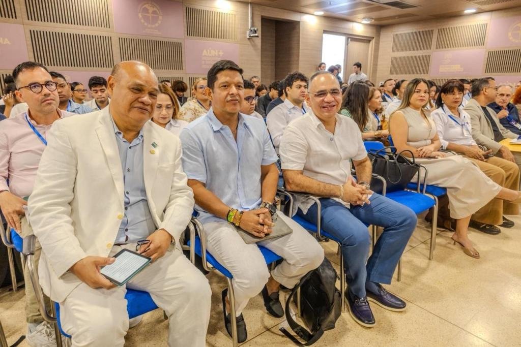 Desde el Congreso Internacional de Derechos Humanos, alcalde Carlos Pinedo exhorta a actores armados a dar muestras de paz