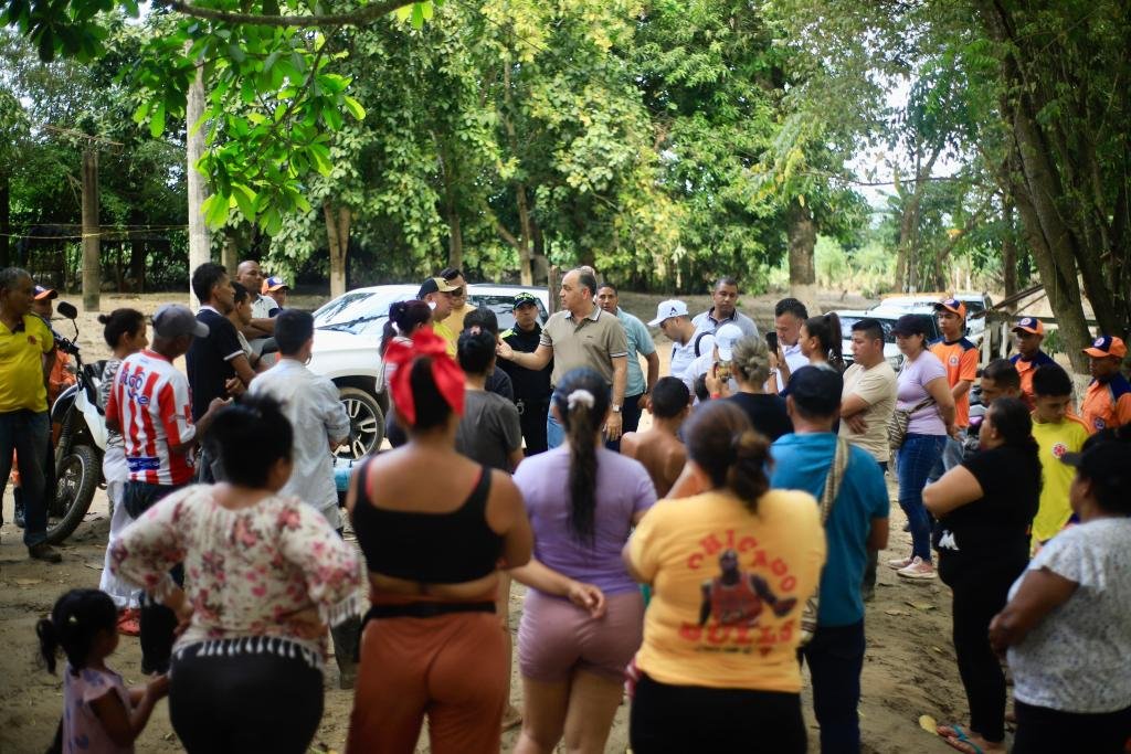 Distrito inicia recorrido por barrios para evaluar afectaciones por lluvias en Santa Marta