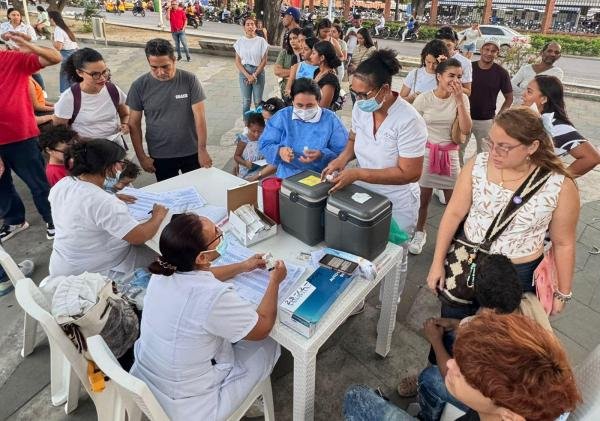 Desarrollada primera jornada de vacunación nacional en Santa Marta