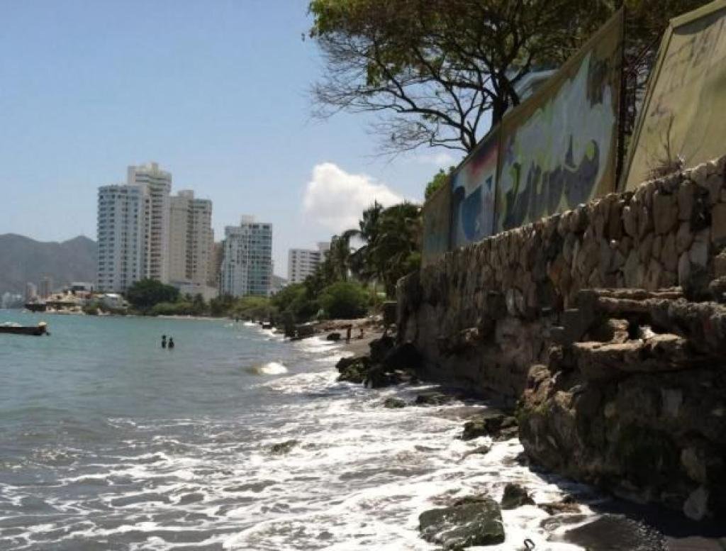 La Erosión sigue consumiendo las Playas De Santa Marta