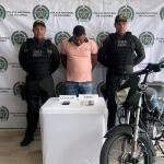Le pidió dinero a su novia para no difundir sus fotos desnuda a través de las redes sociales