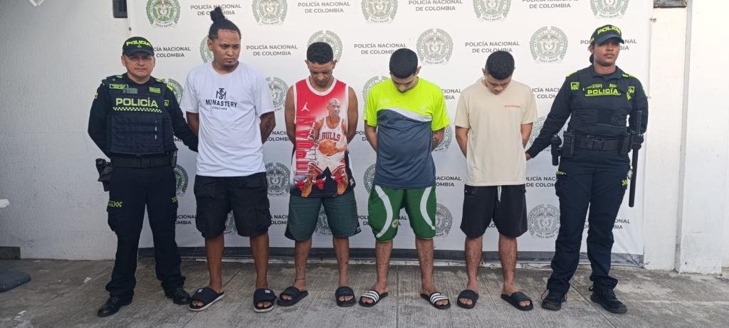 Policía frenó a la banda ' Los Recorredores', dedicados al robo a mano armada en almacenes de cadena en Santa Marta