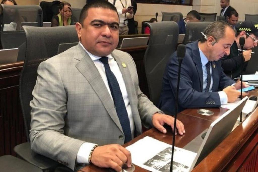 Encuesta revela que Holmes Echeverría es el mejor congresista que tiene el Magdalena
