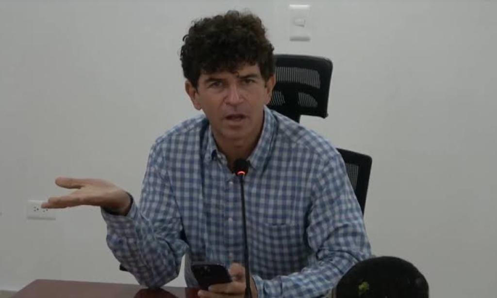 ¿Se asustó el Mono? Miguel Martínez anunció su renuncia irrevocable en su candidatura a la Cámara de Representantes