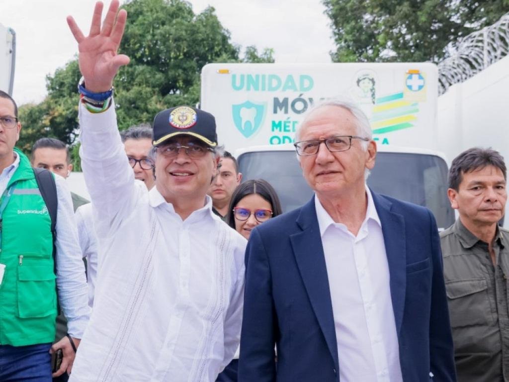 Tribunal frena decreto que trasladaría más de 6,6 millones de afiliados de EPS en Colombia