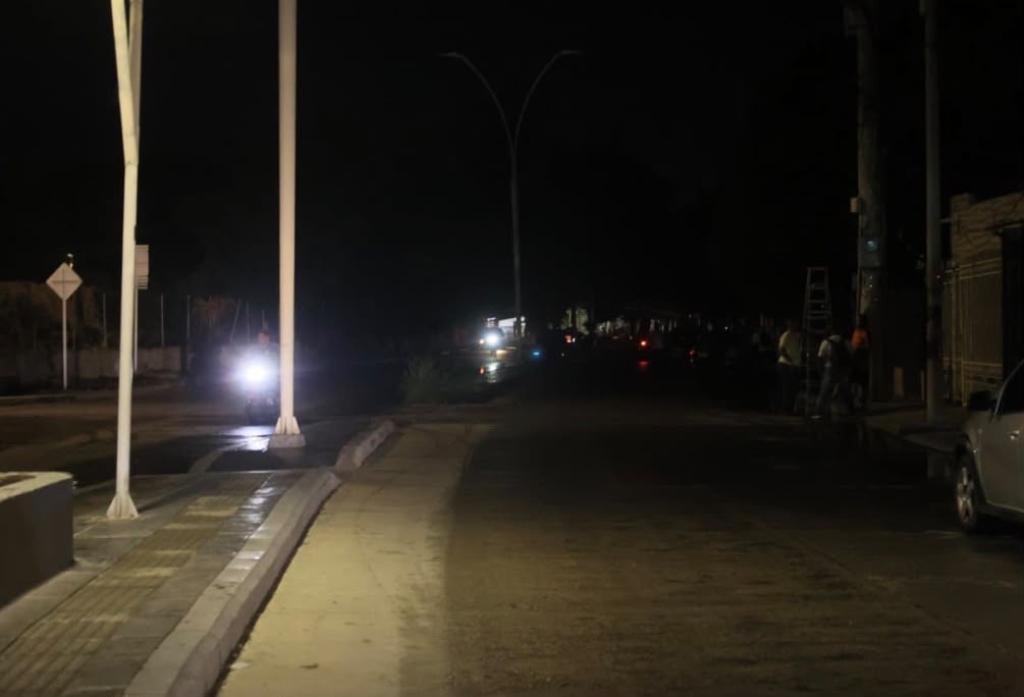 Apagón vial en Santa Marta: denuncian graves fallas de alumbrado público en seis avenidas clave