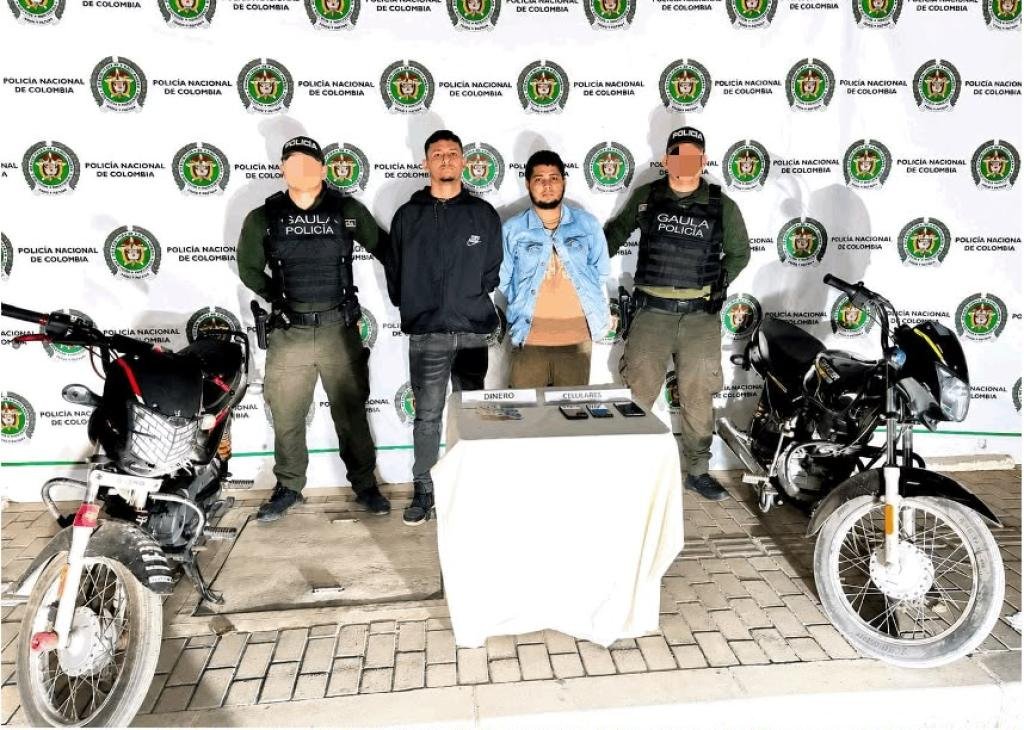 Golpe a las finanzas de las ACS: capturan a alias “Juan” y “El Flaco” por extorsión en Santa Marta