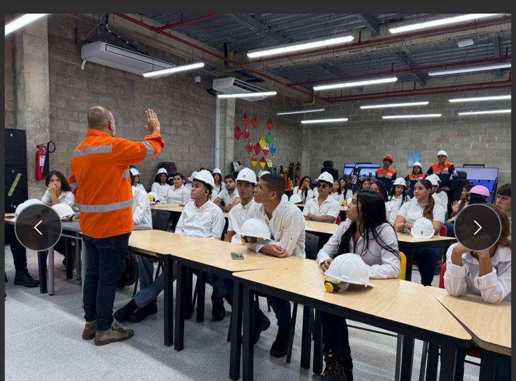 USM acerca a sus estudiantes de Operaciones Logísticas a escenarios reales de formación en el SENA LOGÍSTICO DE BARRANQUILLA