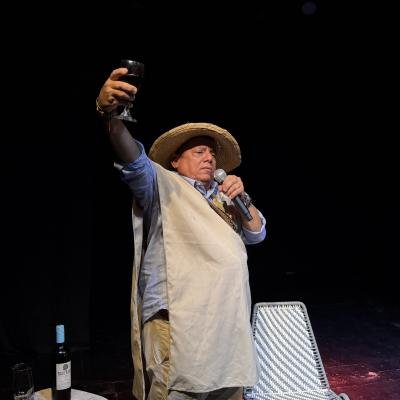 Con majestuosa presentación teatral, Darío Linero celebró 40 años de vida artística y cultural