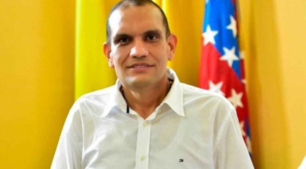 Craso error de Héctor Zuleta: vendiendo humo en Ciénaga, donde no tiene injerencia, tras abandonar la seguridad en Zona Bananera
