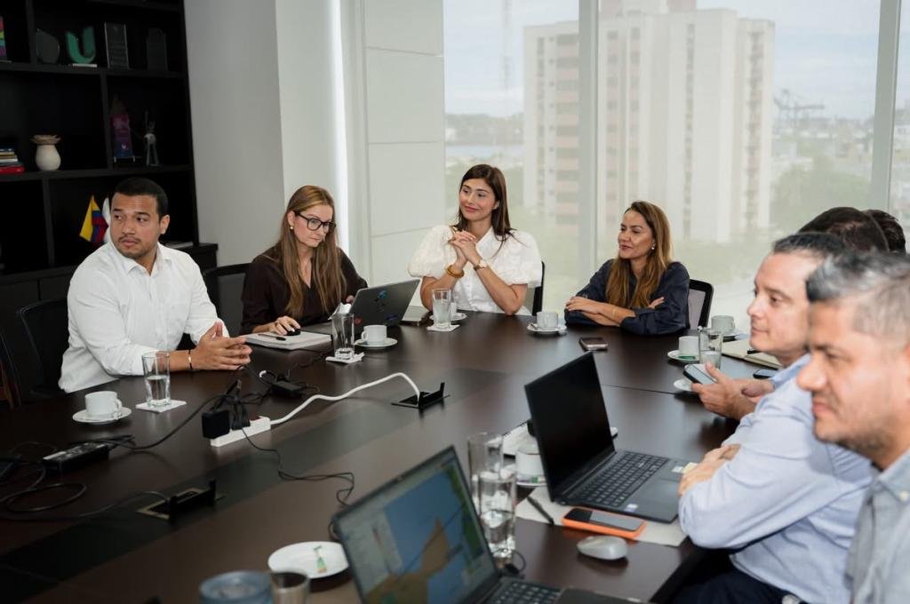 Distrito y Gobierno Nacional revisan alternativas para enfrentar el desabastecimiento de agua en Santa Marta